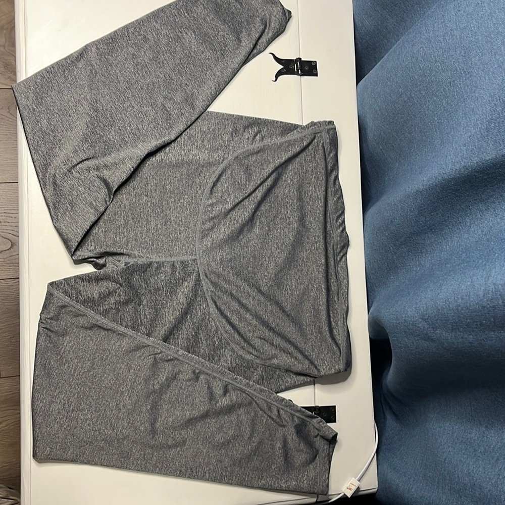 Pregnancy leggings